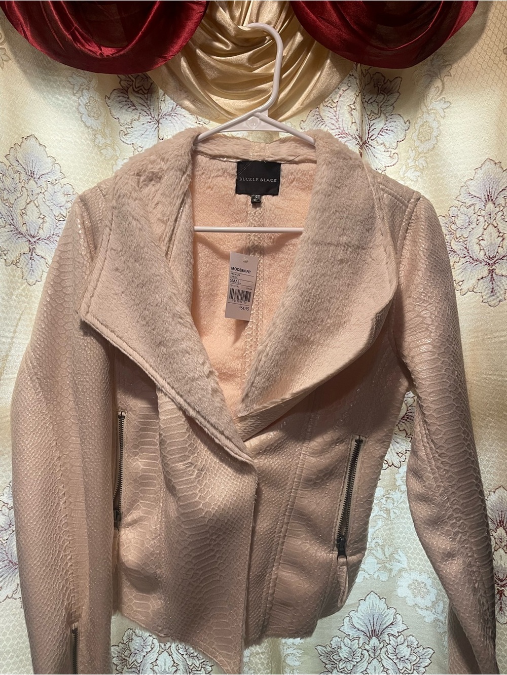 Women's Cream Faux Fur-Lined Jacket